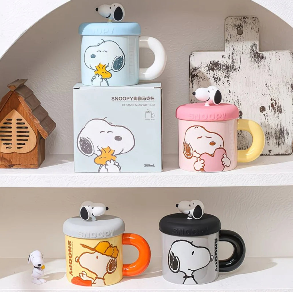 Tazas con tapa Snoopy