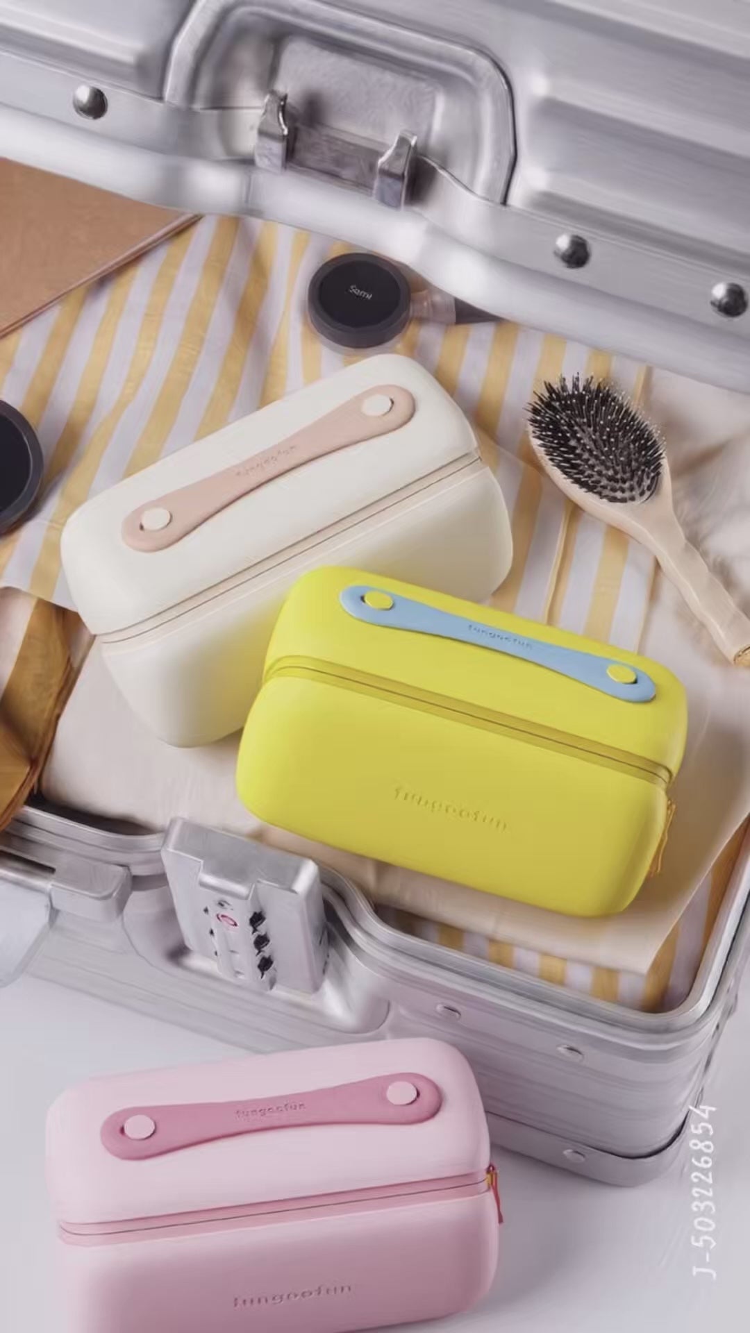 Portacosmeticos Fungoofun de silicone